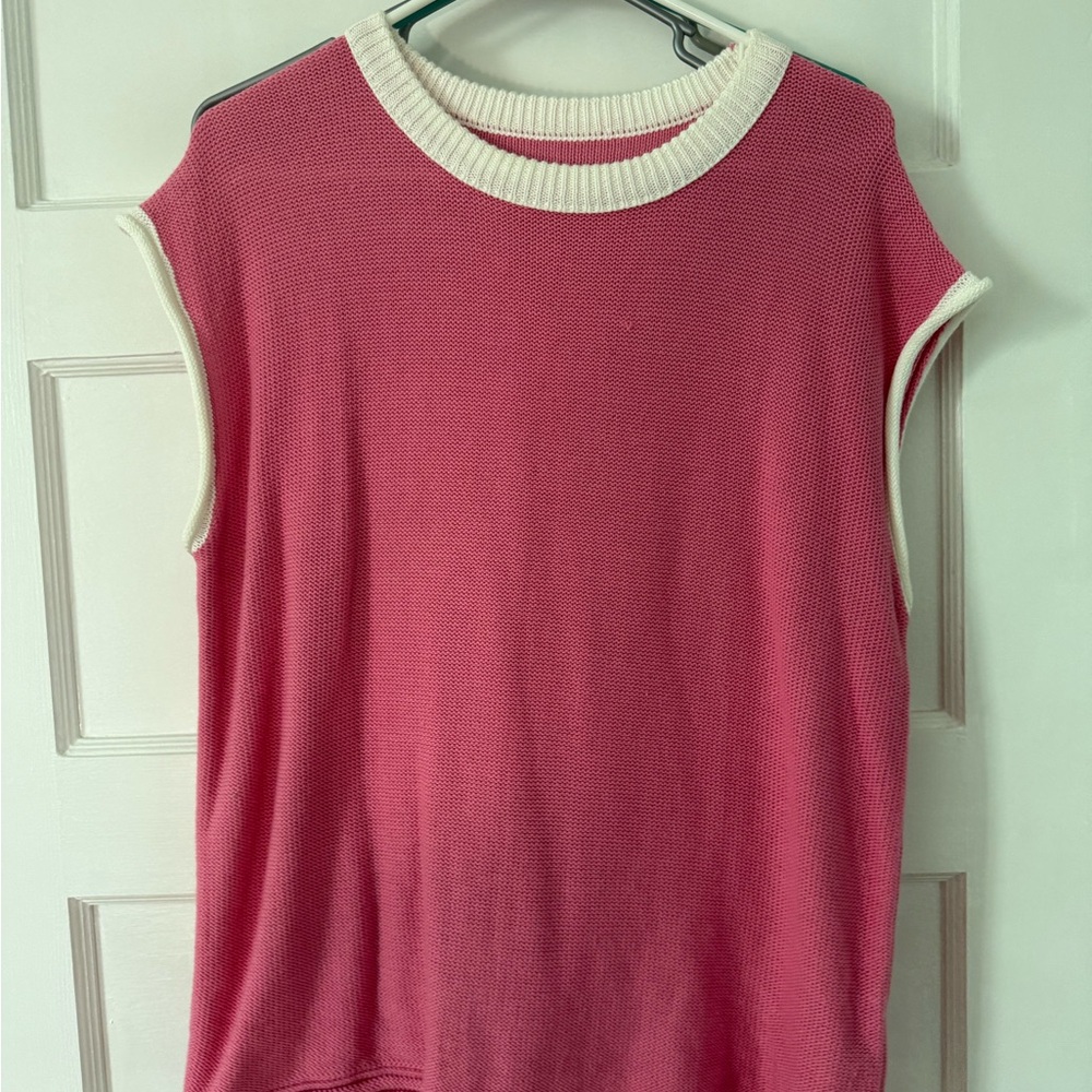 Sleeveless Pink Knit Top